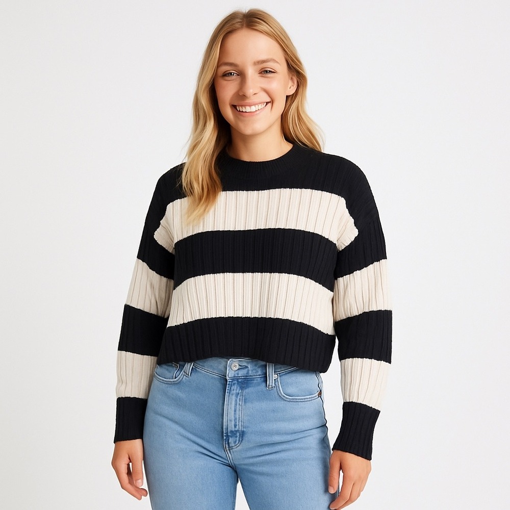 American Eagle Outfitters Striped Knit Cropped Sweater‎ Women's M Navy Cream